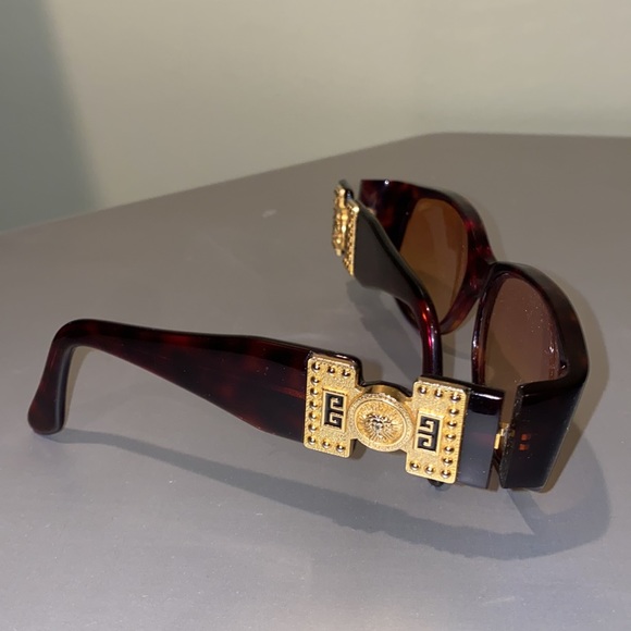 Vintage Versace Sunglasses - Picture 3 of 3